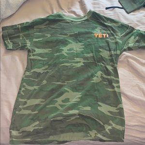 Yeti tee